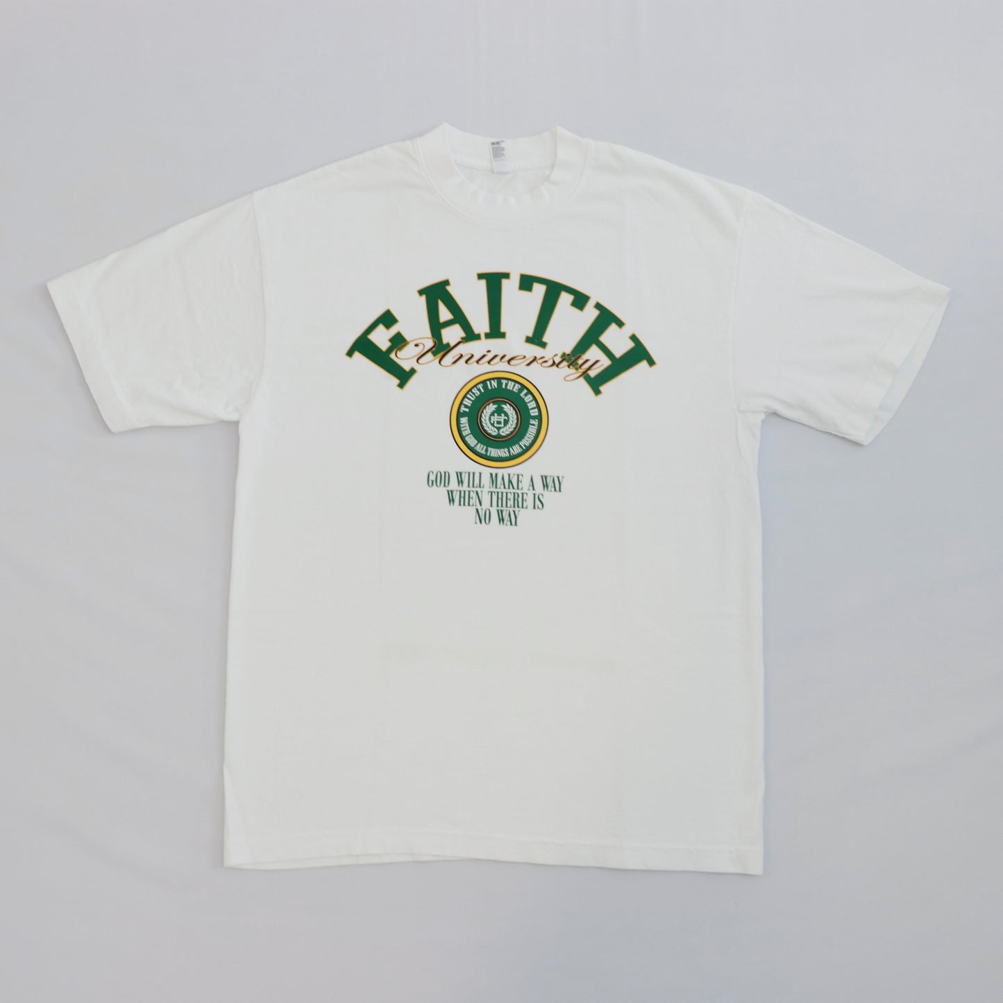 COLLEGE TEE IN WHITE