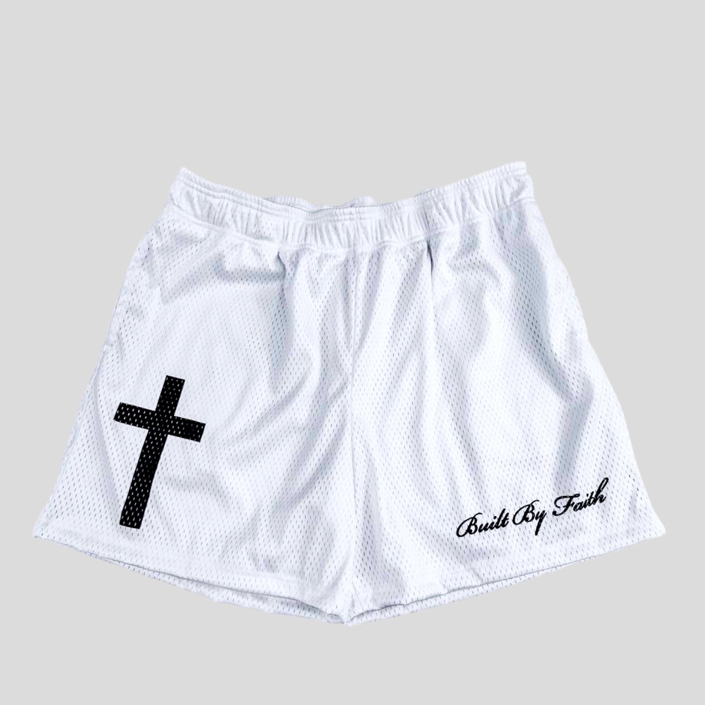 EVERYDAY MESH SHORTS IN WHITE
